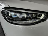 認定中古車はお車の経過年数や走行距離により1年もしくは2年間保証を付帯しております。「認定中古車保証」はメーカー保証です。全国のメルセデス正規販売店で保証を受けることができます。