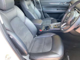 【運転席パワーシート&ドライビングポジションメモリー機能】運転手にあったシートパターン設定可能です。