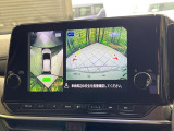 【アラウンドビューモニター】専用のカメラにより、上から見下ろしたような視点で360度クルマの周囲を確認することができます☆死角部分も確認しやすく、狭い場所での切り返しや駐車もスムーズに行えます。
