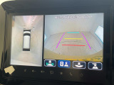 【 全方位カメラ 】上から見下ろしたように駐車が可能です。安心して縦列駐車も可能です♪