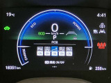コーナーセンサー付きで車庫入れも安心です。