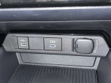 シガーソケット用の充電器が使用可能です!