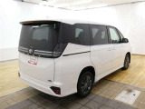 走りにこだわりながら収納力も持ち合わせたお車です。荷物を載せて軽快なドライブを楽しめますよ♪