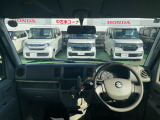 死角のすくない運転席で今まで運転がより安全運転に!!!!