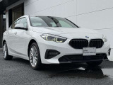 BMW Premium Selection 江戸川は、約20台の展示スペースがあり、常時新車拠店より厳選された認定中古車が続々と入庫しております。