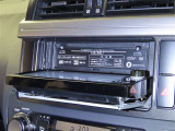 CD、DVDの再生ができます。