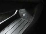 HDMIにも対応していますので端末の映像も車内でお楽しみいただけます