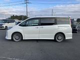 ノア 1.8 ハイブリッド Si W×B III 