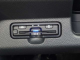 ■【ETC車載器】が装備されています。セットアップをしてお渡しとなり、ETCカードを差し込むだけで高速道路の利用が可能です。