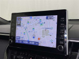ナビゲーション付です。 ナビがあると便利、ラクラク何処でもいけます。 ナビが有るのと無いのとでは大きな違いですね。