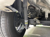 お車を安心してお乗りいただく為には、足回りの定期点検が欠かせません。サービスサポート(有償保証)では無料点検もご提供しており、安心のカーライフをお過ごしいただけるサポート体制が整っています。
