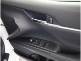 運転席から全席の窓の開け閉めができます!車内の換気をするときに便利ですよ♪
