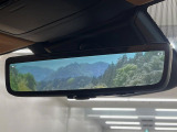 【デジタルインナーミラー】後席の大きな荷物や同乗者で後方が確認しづらい時でも安心!カメラが撮影した車両後方の映像をルームミラー内に表示。クリアな視界で状況の確認が可能です!
