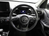 各操作スイッチなどもハンドルから手を放すことなく操作可能で安全運転に支援いたします!
