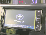 【メーカー純正ナビ】インテリアに溶け込むスタイリッシュな「専用設計」メーカーナビを装備♪視認性や操作性など基本性能にも優れ、より上質なカーライフをお楽しみいただけます。