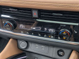 オートエアコンで温度を設定するだけで快適な車内環境を維持することができます!