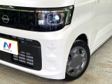 【LEDヘッドライト】悪天候や夜間走行時も良好な視界を確保し安心して運転できる高輝度LEDヘッドライトを装備!点灯速度が早く、消費電力も抑えられています。