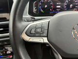 同一車線内全車速運転支援システム「Travel Assist」やアダプティブクルーズコントロール(ACC)を、ステアリング上のスイッチで簡単に設定できます。