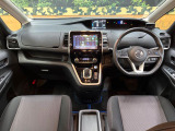 セレナ 1.2 e-POWER ハイウェイスターV 