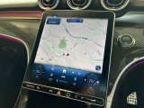 バックカメラにより駐車時の後方確認も楽にできます。