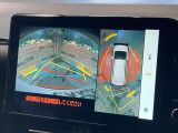 【パノラミックビューモニター】専用のカメラにより、上から見下ろしたような視点で360度クルマの周囲を確認することができます☆死角部分も確認しやすく、狭い場所での切り返しや駐車もスムーズに行えます。