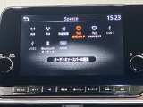 HDMI端子に専用ケーブルを差し込むとナビで動画を楽しめます★