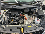エンジンルームもクリーニング済みできれいですよ。日産の整備士がしっかりと丁寧に点検していますので安心してお乗りいただけます