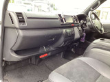 車輌買取も行なっております。商用車から普通車どのようなお車でも買い取ります!査定無料ですのでお気軽にお申し付けくださいませ♪