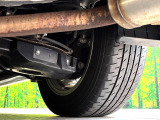 お車を安心してお乗りいただく為には、足回りの定期点検が欠かせません。サービスサポート(有償保証)では無料点検もご提供しており、安心のカーライフをお過ごしいただけるサポート体制が整っています。