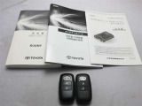 取説・メンテナンスノート・スマートキーの3点セットです。