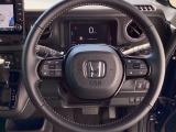ステアリングスイッチです!!運転中のオーディオの音量やソースの変更も手元で出来ますよ!!