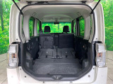 普段のお買い物や通勤、送迎等に十分な荷室スペースを確保しております。セカンドシートを倒すと、大きな荷物の積載も可能です♪