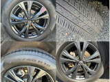 純正アルミホイールでタイヤサイズは225/60R18です。