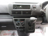 中古車は一物一価、同じようなお車でも、整備状況、外内装の状態など様々です。
