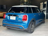 かわいいテールのデザインはほかの車にはない魅力があります。ひと目で&ldquo;MINI&rdquo;とわかるデザインです。