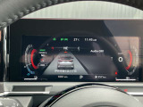 オーナーさまのお好みでスピードメーターの表示を変えられます。どちらがお好みですか?