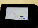 純正ナビを装備。タッチパネル式で使いやすく、お出かけもラクラクです。