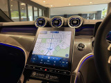 バックカメラにより駐車時の後方確認も楽にできます。