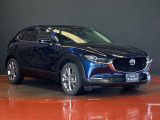 流麗なクーペスタイルとSUVの力強さを融合させたマツダCX-30。洗練された魂動デザインの美しさと、取り回しの良いサイズ感が魅力です。街乗りからロングドライブまで快適に楽しめるおすすめの一台です。