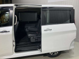 【両側ハンズフリーオートスライドドア】寝ているこどもを抱いていても、荷物を持っていても問題なし!とっても便利です♪