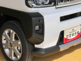 死角になりやすい左右方向の障害物をブザーで知らせてくれるコーナーセンサー搭載