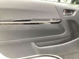 ベッドキット等の車中泊用アイテムの取り付けも実績多数ございますので、お気軽にご相談ください!