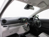 ダイハツのお店では、ダイハツ車を知り尽くしたプロフェッショナルが、専用の診断機器を使って各システムを点検しております。
