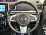 【純正革巻きステアリング】上質な革を使用することで、手にしっかり馴染みとても運転しやすいハンドルです♪