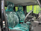運転席シート廻りは使用感も少なく、良好な状態となっています。丁寧に使われていたことがよくわかりますね。