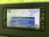 地図を画面上で確認でき、現在地や周辺の道を把握する際に便利です。目的地までの道順を確認したいときにも役立ち、慣れない場所へのお出かけをサポートします。