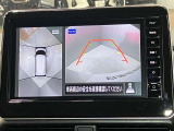 【アラウンドビューモニター】車を上から見下ろしているかのような映像で周囲の状況がひと目で確認、狭い駐車場に駐車するときも安心です♪