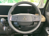 【ステアリングスイッチ】運転中、前方から目線をそらすことなく、オーディオ等の操作が可能な便利機能!安心&快適なドライブを演出してくれます♪
