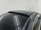 整備はもちろん、板金塗装工場も併設されておりアフターサービスも充実です。万が一の場合もご安心してお任せください。また、ホイールリペアも承ります。