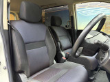 運転席も広々としており運転しやすい環境を実現しています☆